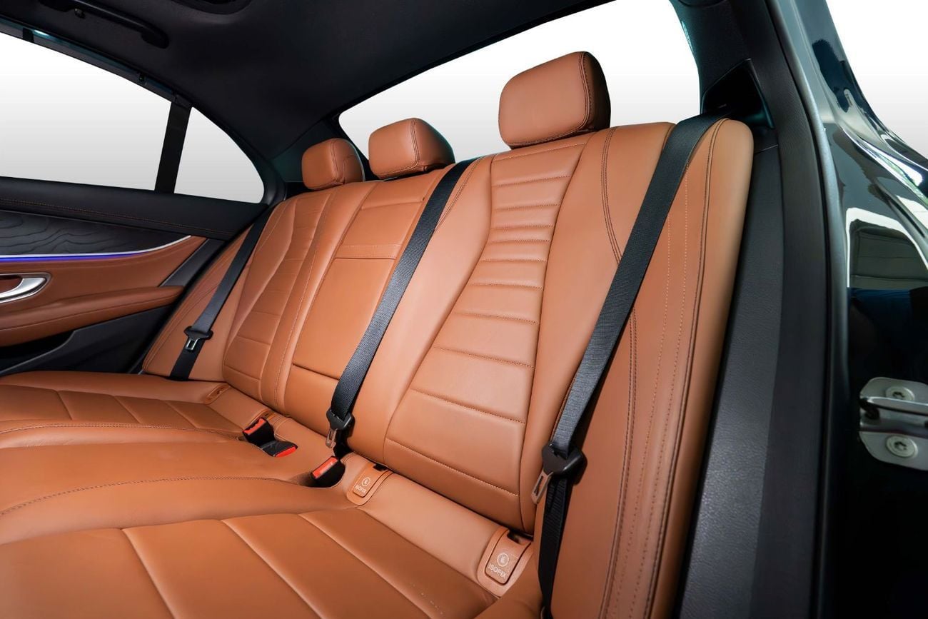 مرسيدس بنز E300 3.0L SALOON