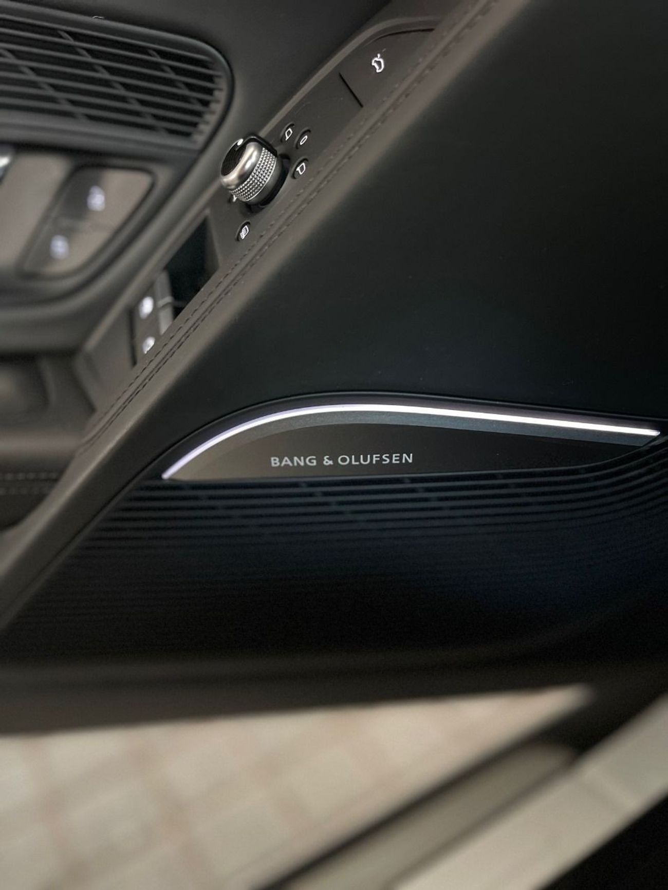 Audi R8 V10 Plus AUDI R8 SPORT PLUS | GCC | FSH | LOW MILEAGE | SUPER CLEAN