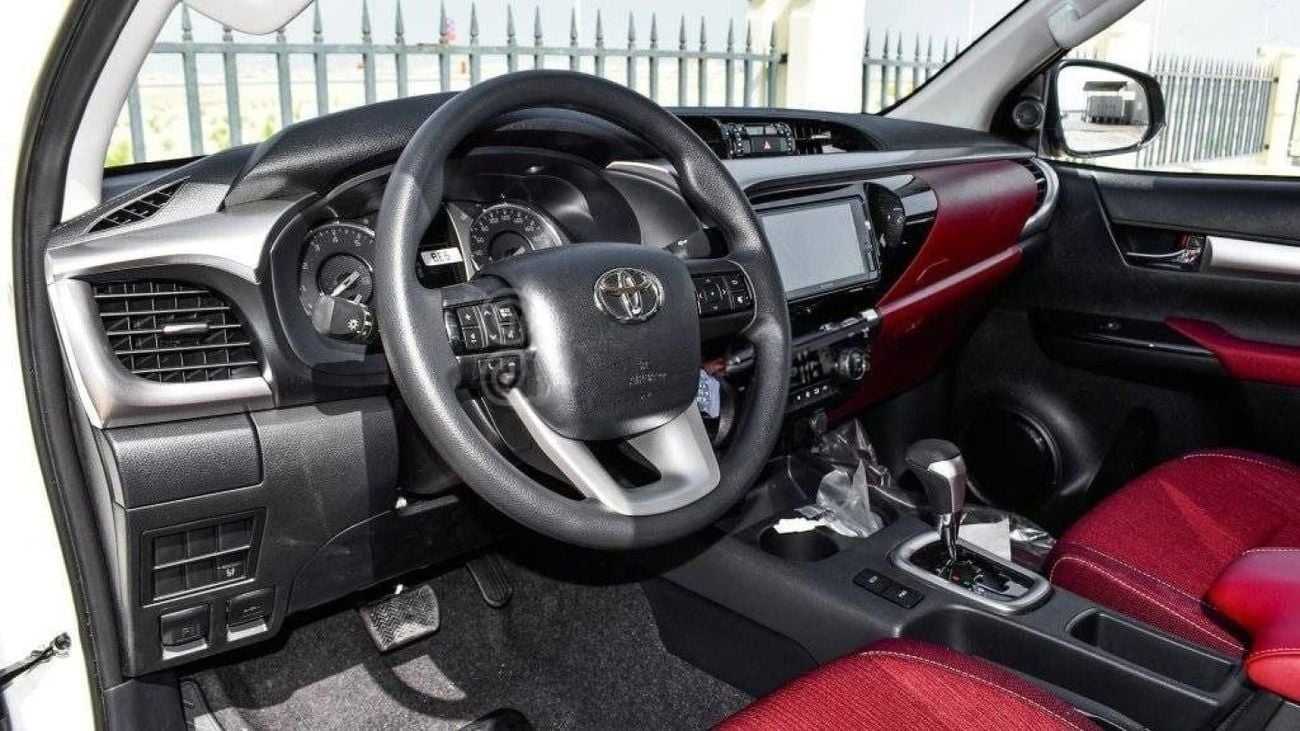 Toyota Hilux SGLX TOYOTA HILUX DC 2.7L 4X4 PETROL W/REAR CAMERA A/T MY24 2.7L Petrol 2024