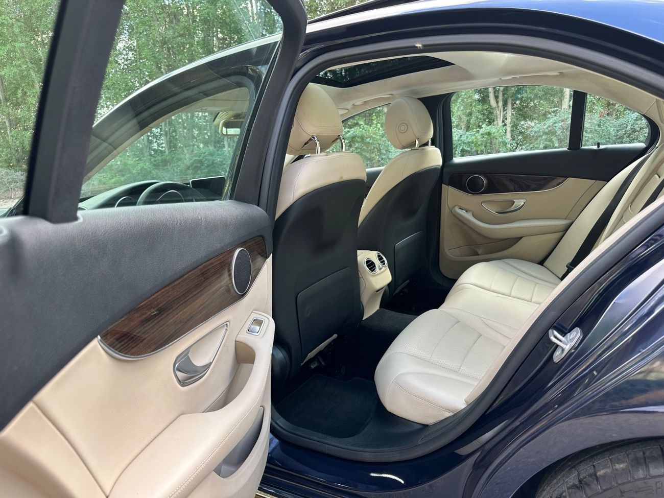 Mercedes-Benz C 300 Luxury 2.0L | 4- Cylinder 241 HP | 2018 | Full Option | Low Mileage | Luxury Sedan | Perfect Conditi