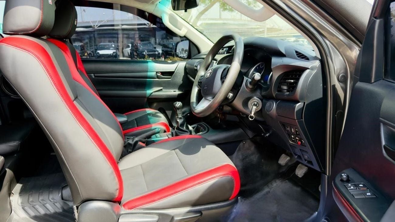 Toyota Hilux 2018| 2.8L DIESEL ENGINE | MT | RHD | HEAVY BULL BAR | AIR SNORKEL | DUAL BULL BAR ANTENNA | BONNET