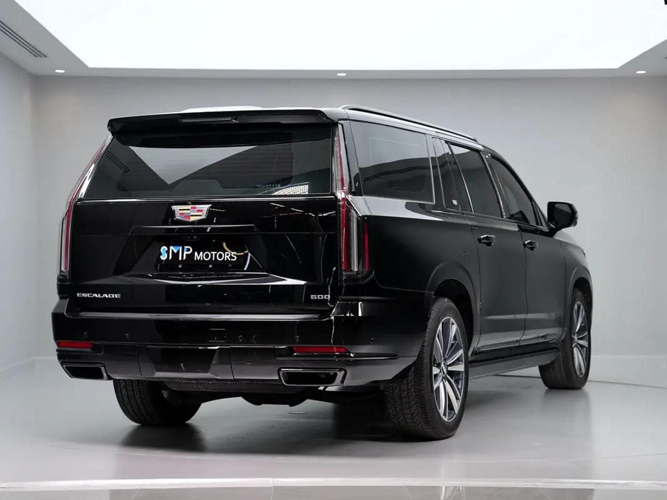 Cadillac Escalade ESV PREMIUM LUXURY PLATINUM ESV - GCC Specs - Brand New!