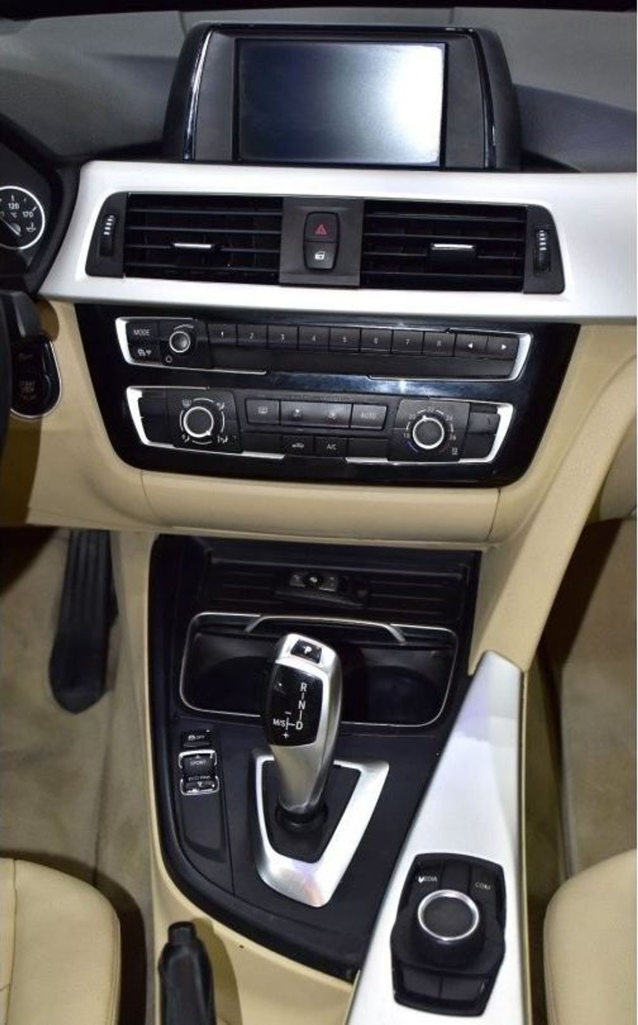 BMW 318i EXCELLENT DEAL for our BMW 318i ( 2018 Model ) in Black Color GCC Specs