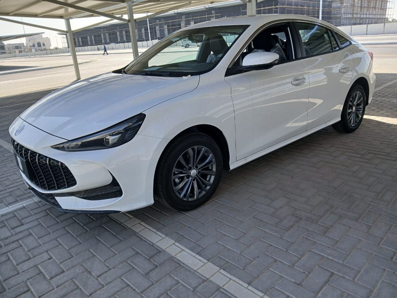 MG 5 LUX MG 5 Automatic Global Luxury with Sunroof 2026 Model, Delivery After 15 Days