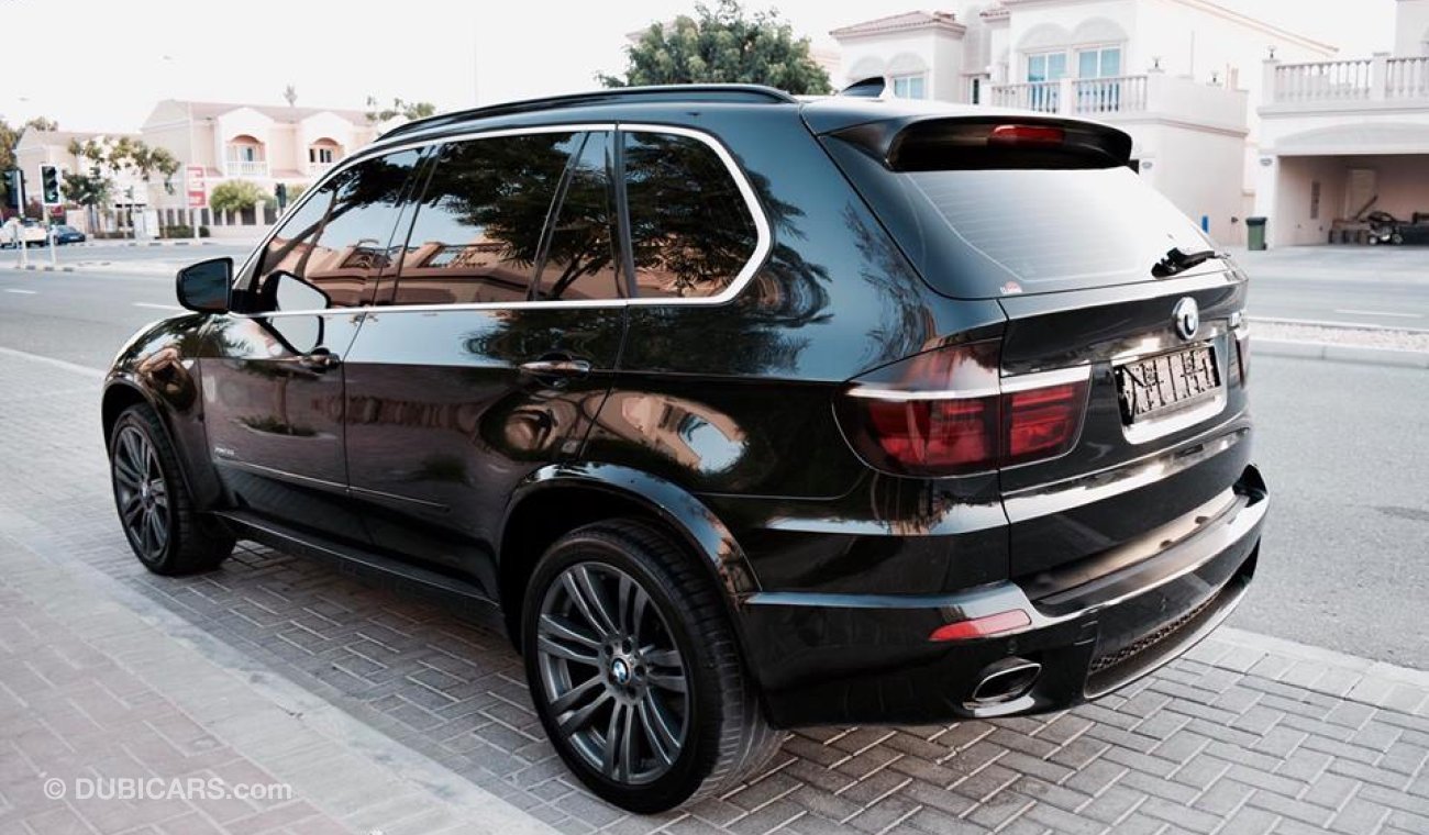 بي أم دبليو X5 xDrive 50i M Kit