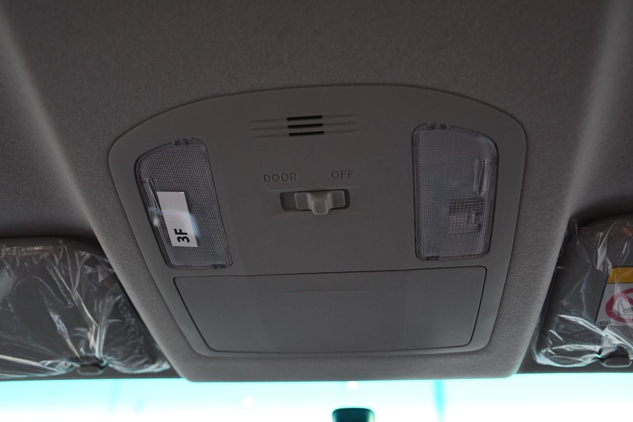 Toyota Hilux Hilux 2.7L V4 Petrol Automatic ( Oman Spec ) Full Option