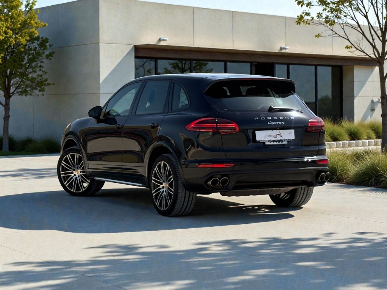 Porsche Cayenne S 3.6L V6 – 420 BHP | 2017 | GCC SPECS | AED 3,550 PER MONTH