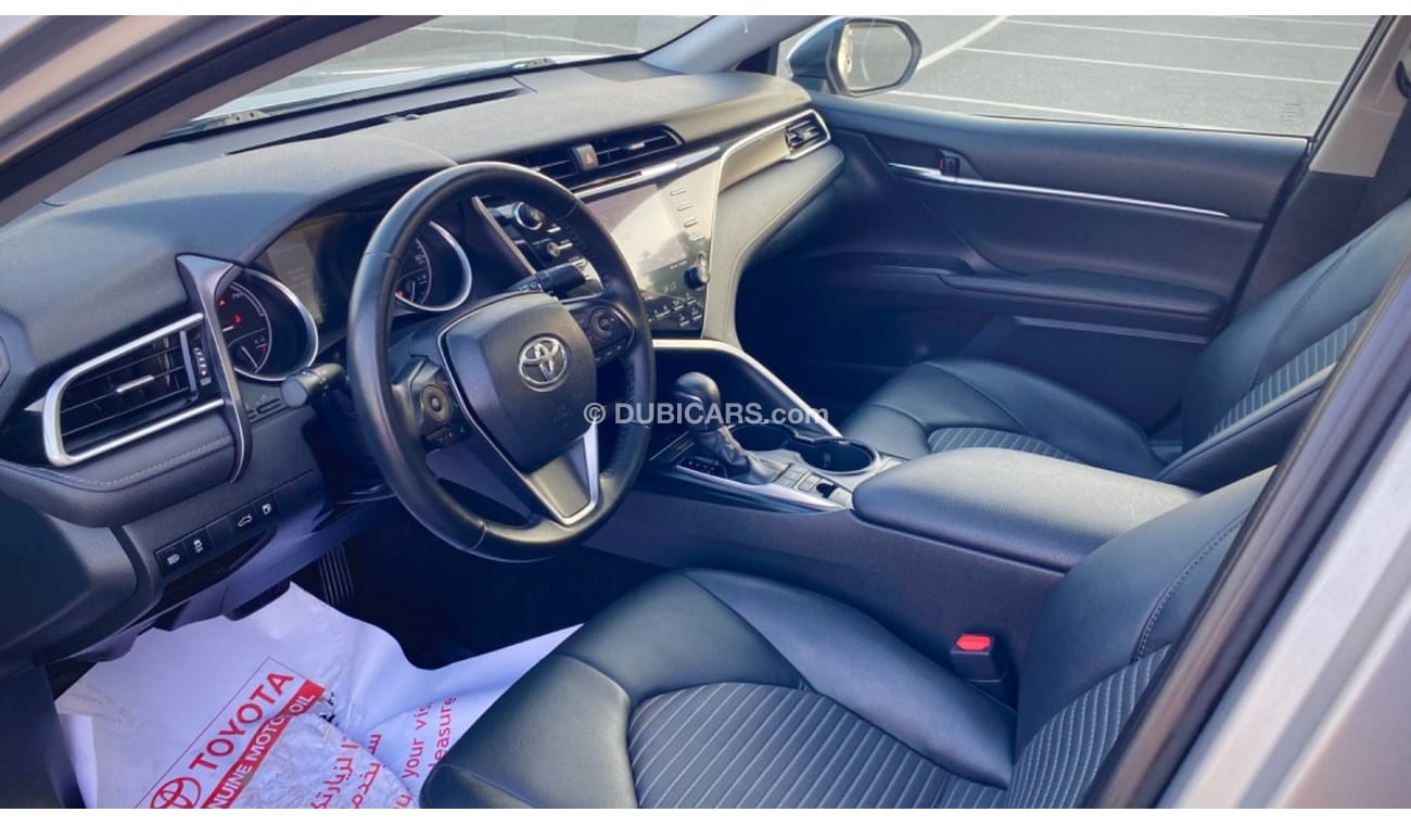 Toyota Camry Hybrid Full option