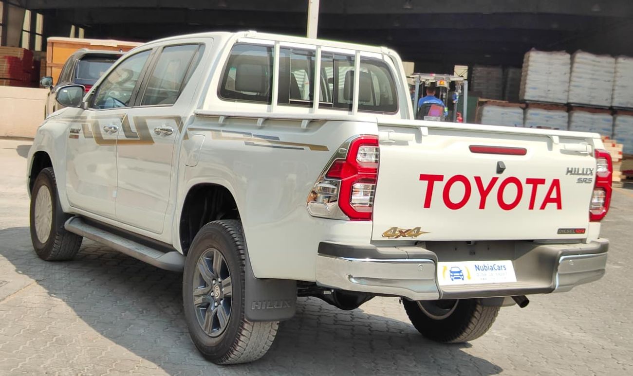 تويوتا هيلوكس Toyota Hilux 2.4 AT Diesel Full option 2025