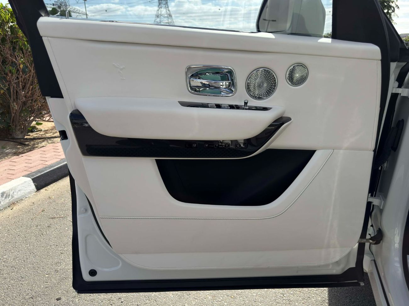 رولز رويس كولينان GCC SPEC UNDER WARRANTY AND SERVICE