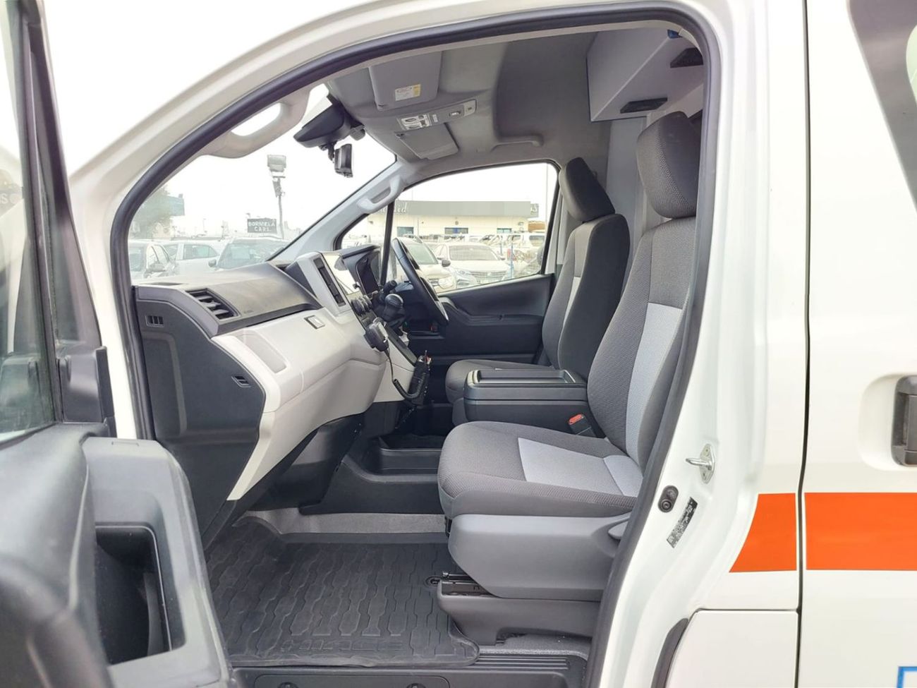 Toyota Hiace TOYOTA HIACE VAN AMBULANCE  RHD 2023 MODEL 2.8 L DIESEL AUTOMATIC(PM22474)