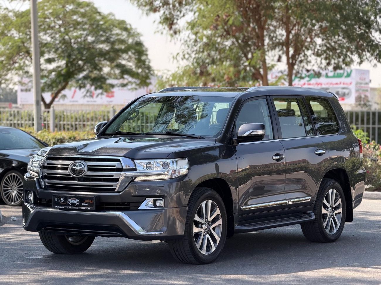 تويوتا لاند كروزر VXR 5.7L 4WD