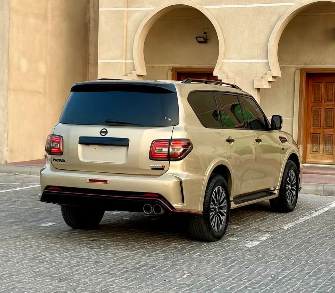 Nissan Patrol LE PLATINUM - GCC Specs - Pristine Condition
