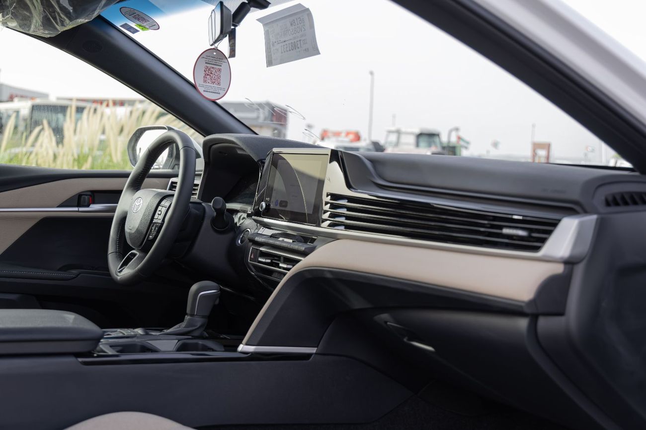 Toyota Camry Toyota Camry LE 2.5 L | Hybrid | White | Panoramic Sunroof | Electric Chair | 2026 GCC Specs