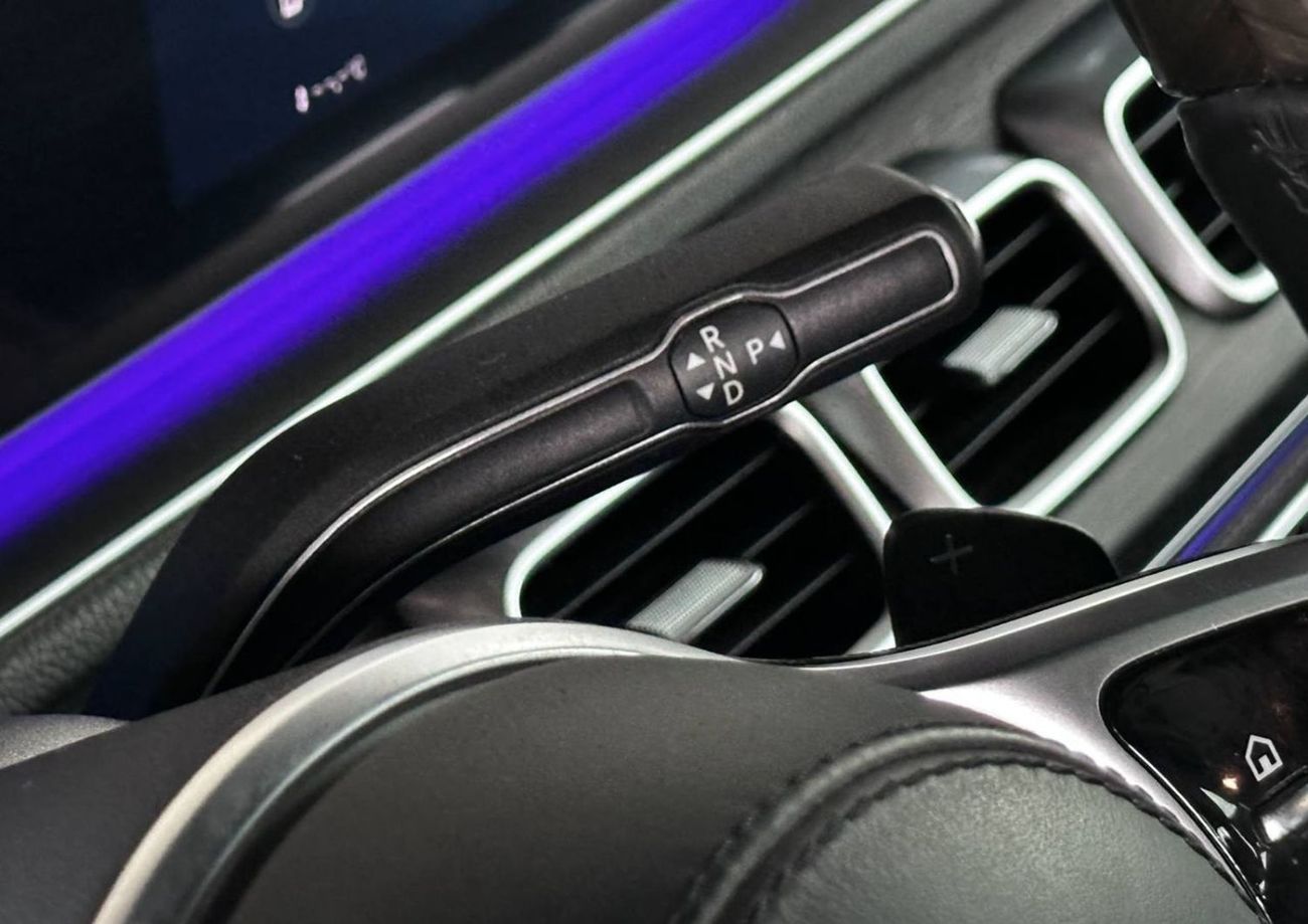 مرسيدس بنز GLS 580 Premium 4.0L (481 HP)