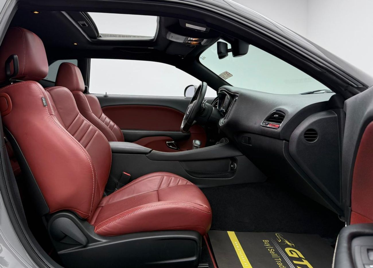 Dodge Challenger SRT Hellcat 6.2L (707 HP) 2018 Dodge Challenger SRT Hellcat, Wide Body, 1 Year Unlimited Km Warranty