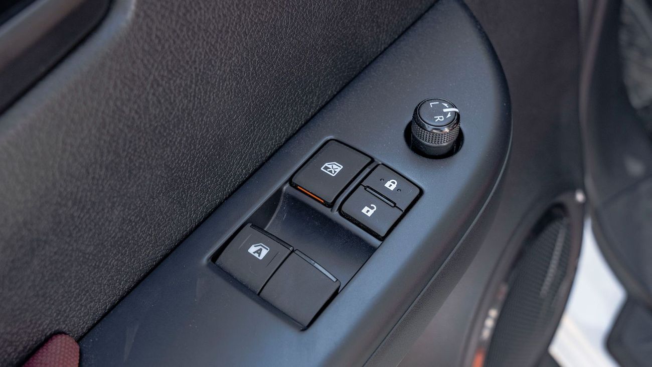 تويوتا هيلوكس 