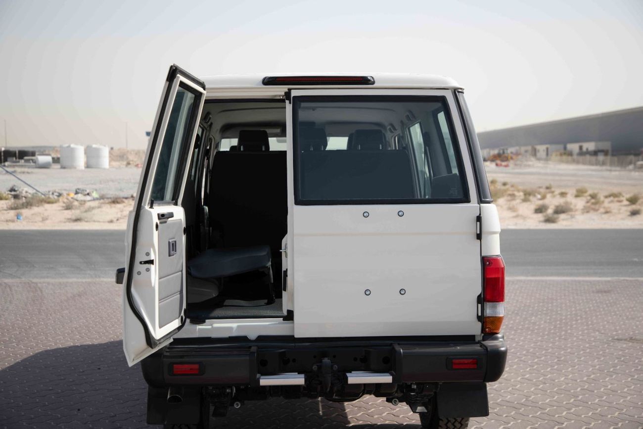 Toyota Land Cruiser 70 2025 Toyota LC76 Hardtop 4.2L - 5 Door - Manual - White Inside Bluish Grey | Export Only