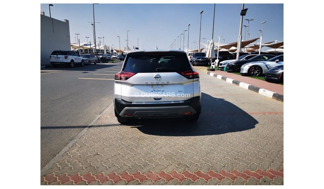 Nissan XTrail SV - Full option