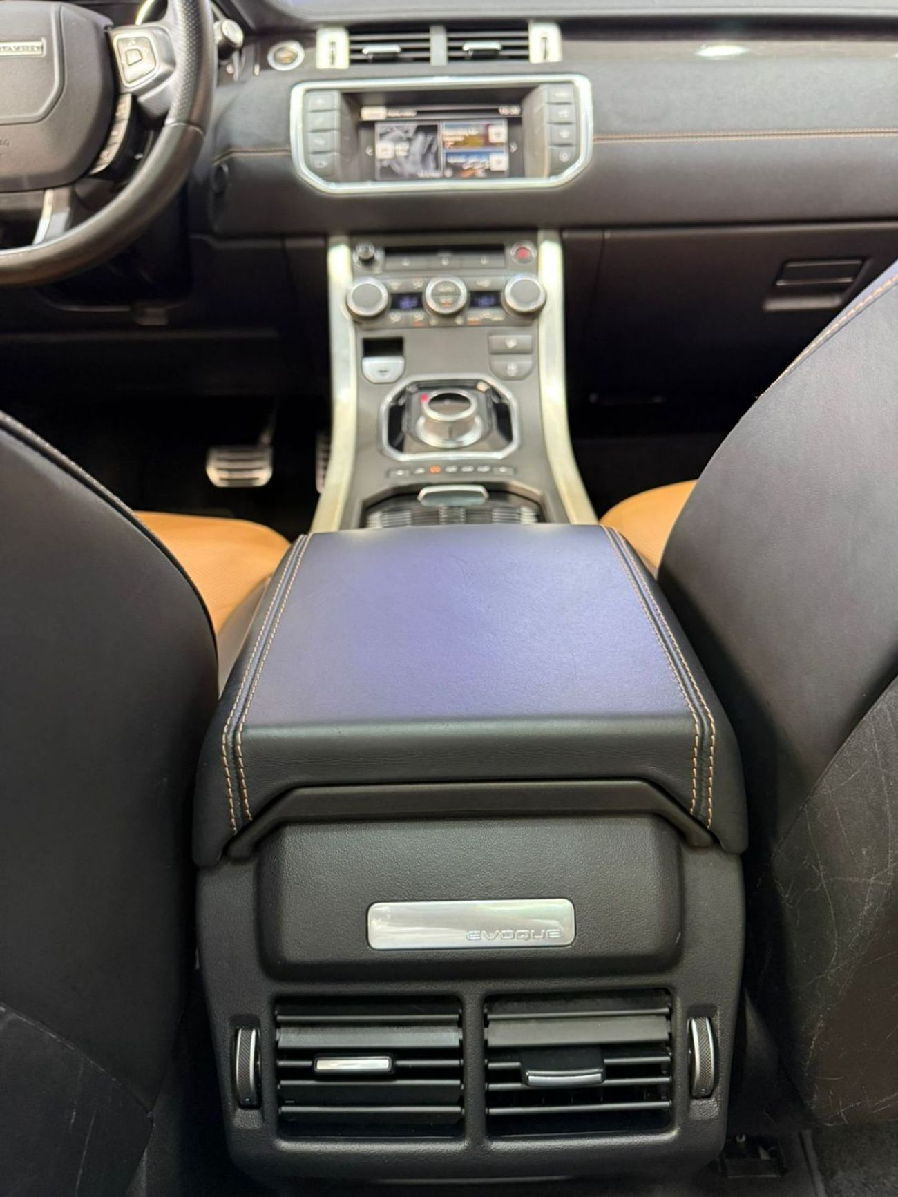 Land Rover Range Rover Evoque Dynamic 2.0L (5 Door) Dynamic Plus | GCC