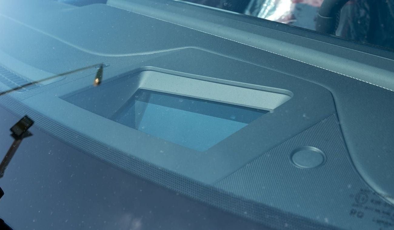 Nissan Patrol 2026 Nissan Patrol V6 3.8L SE Platinum Blue-red (Export Only)