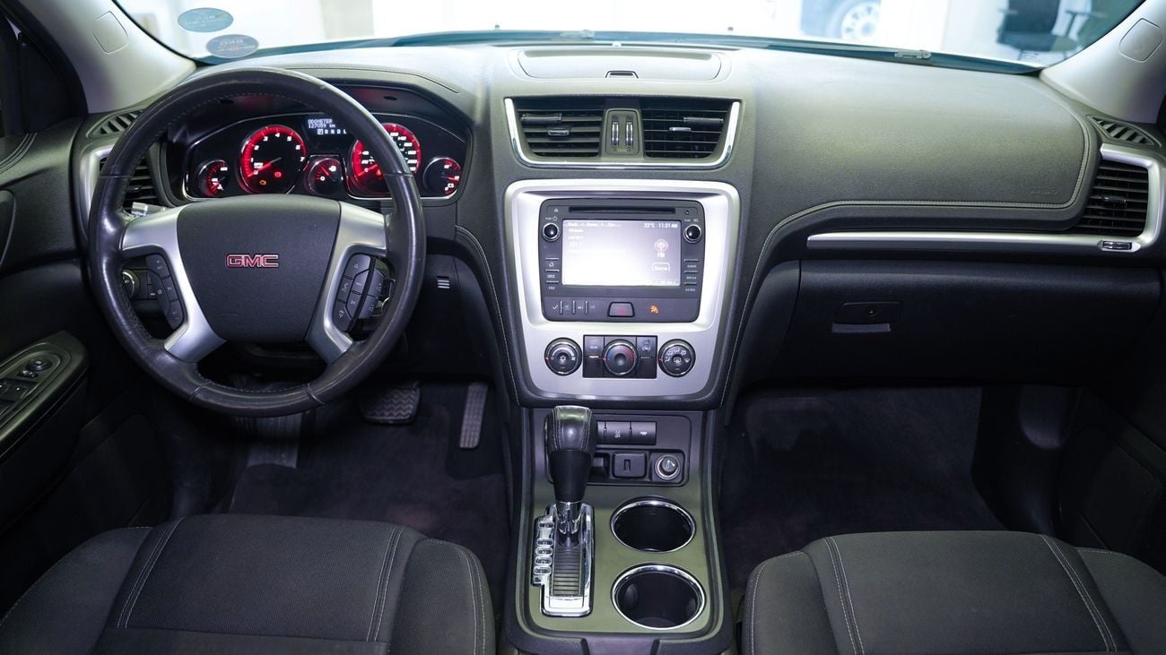 جي أم سي أكاديا GCC