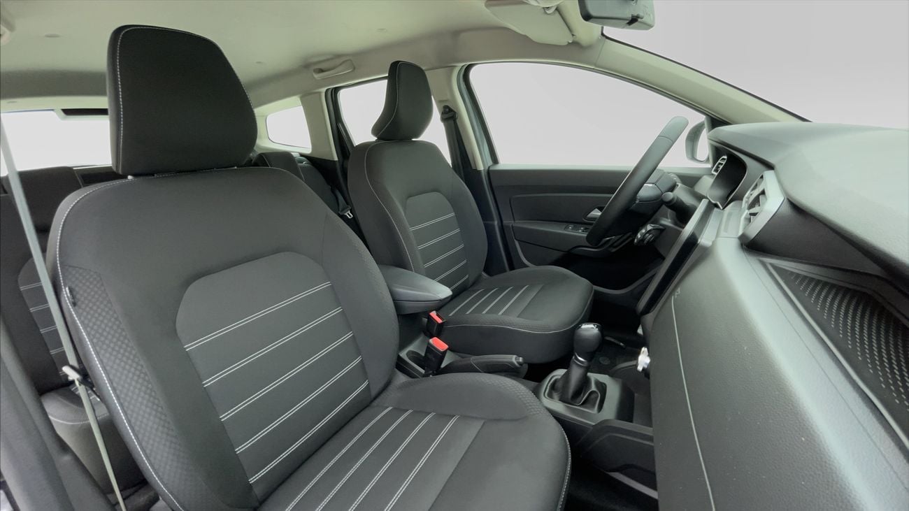 رينو داستر 2025 SE | AED 668/Month | 0 DP | 30 Day Return | Warranty | Service History