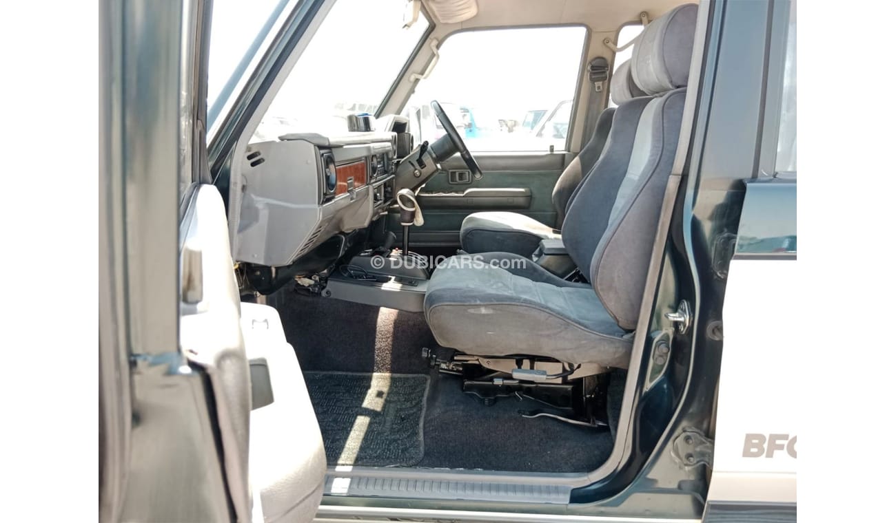 تويوتا برادو TOYOTA LAND CRUISER PRADO RIGHT HAND DRIVE (PM1446)