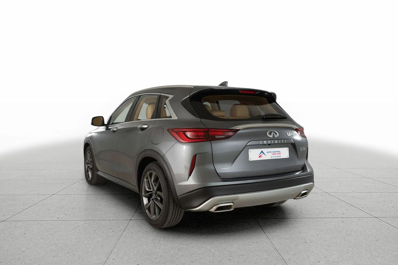 إنفينيتي QX50 LUXE 2.0