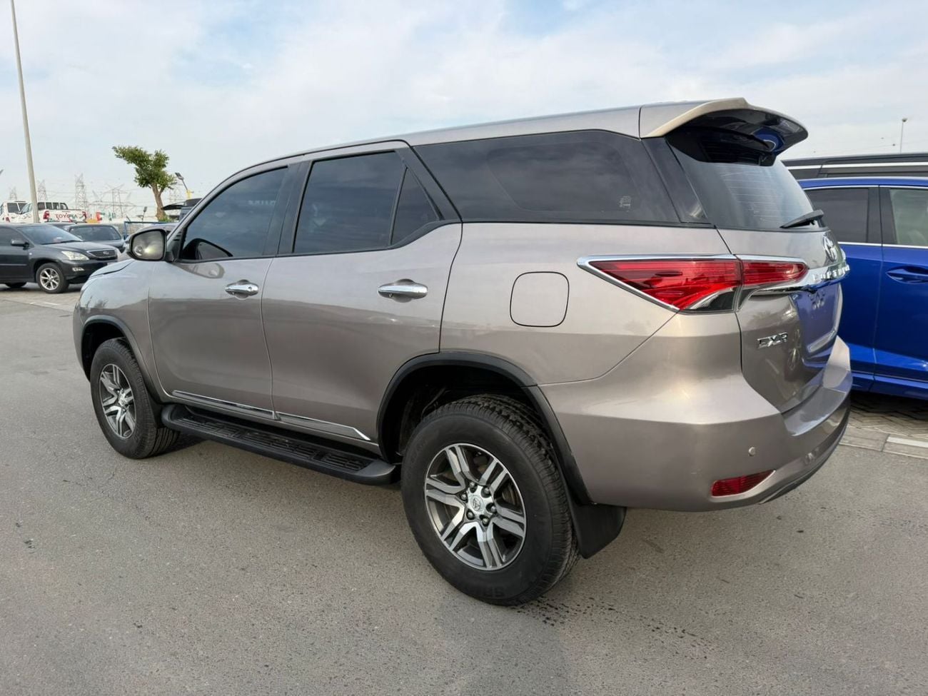 تويوتا فورتونر EXR 2.7L (160 HP)