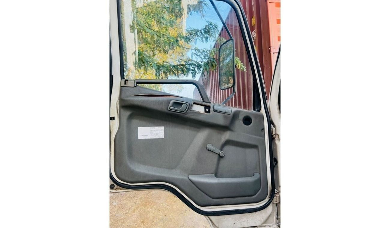 Mitsubishi Fuso Canter