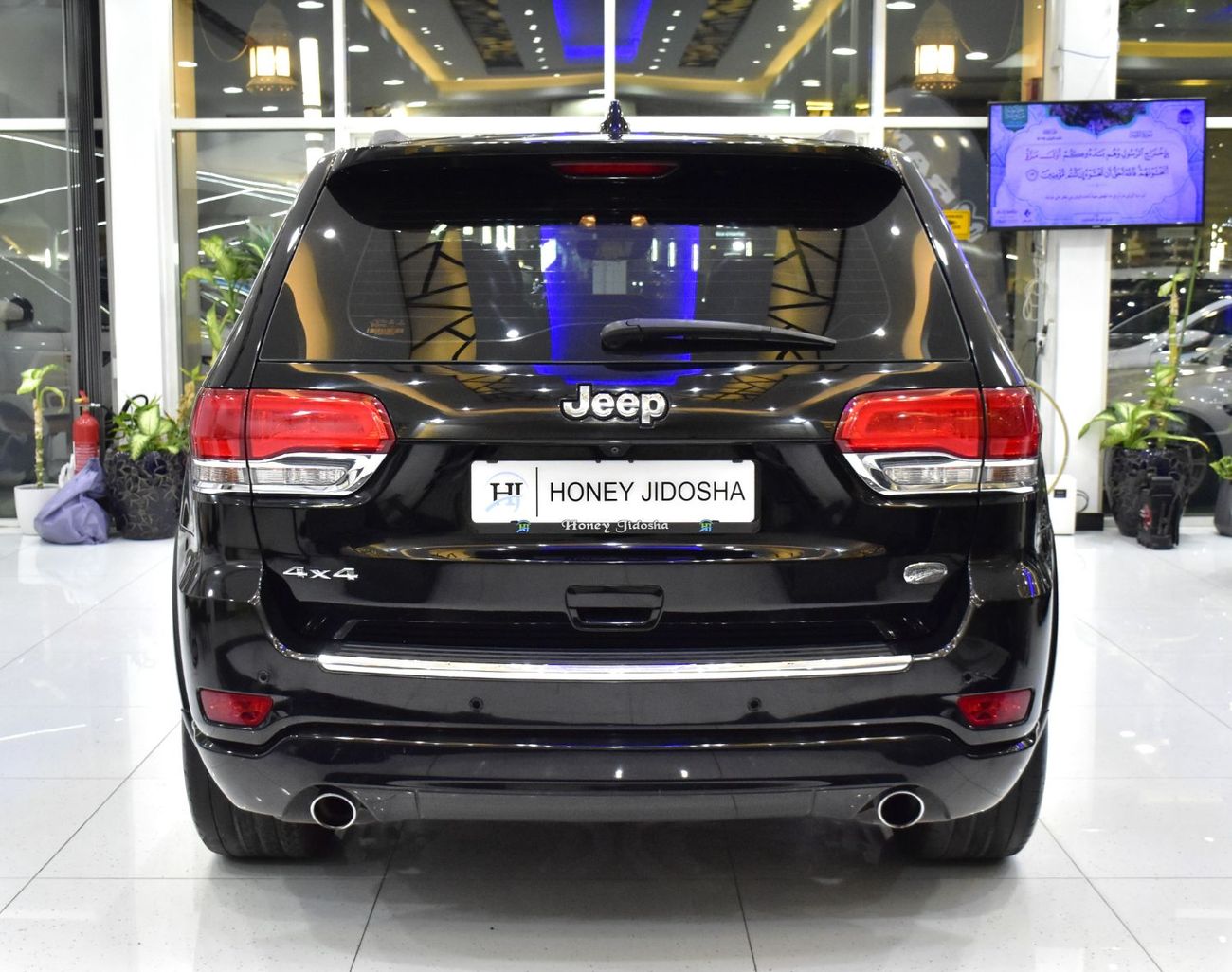 Jeep Grand Cherokee EXCELLENT DEAL for our Jeep Grand Cherokee Overland 4x4 ( 2018 Model ) in Black Color GCC Specs