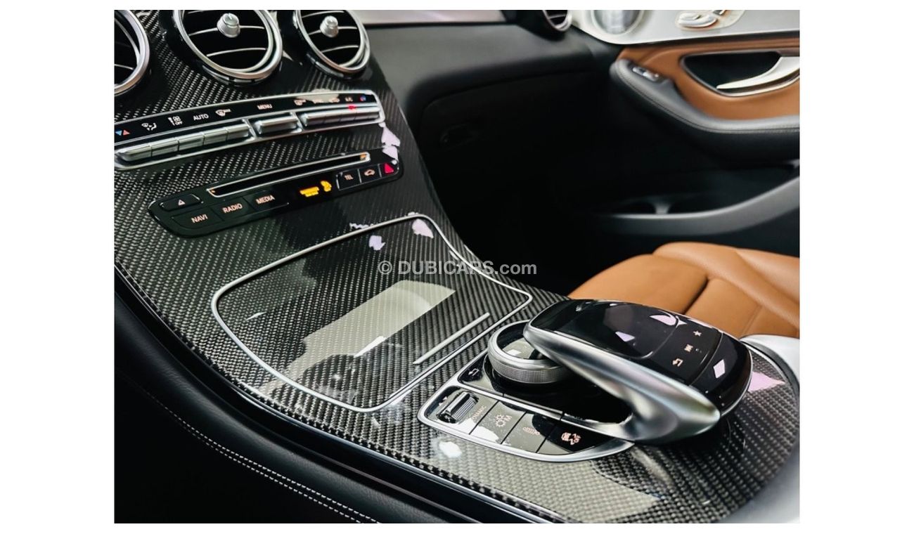 Mercedes-Benz GLC 43 AMG GCC .. FSH .  Perfect Condition .. V6 .. AMG .. Top Range