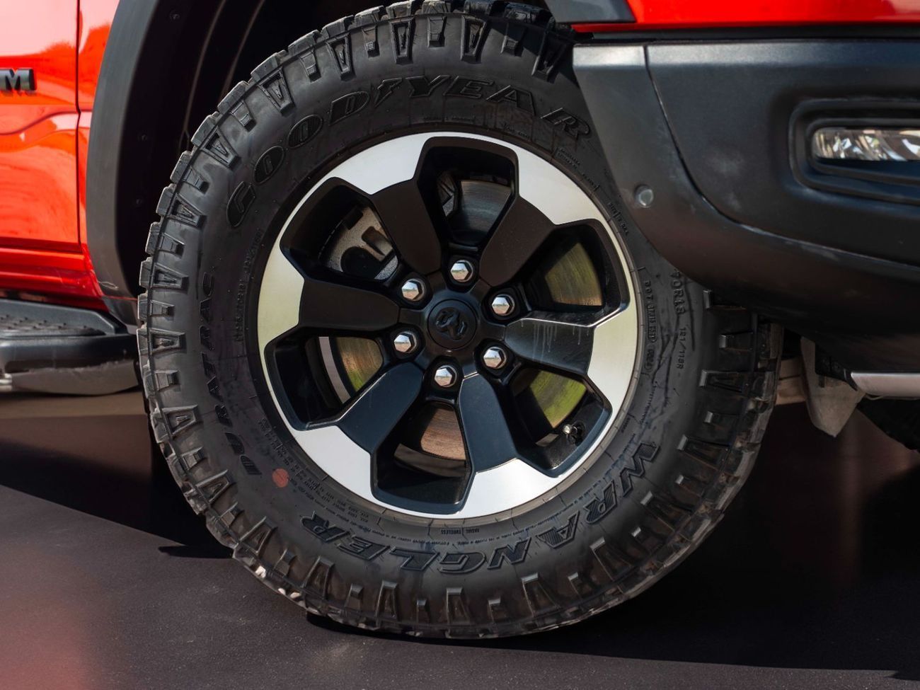 رام 1500 Rebel Crew Cab 5.7L