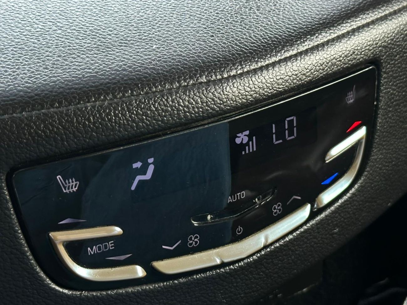 كاديلاك إسكالاد Premium Luxury 6.2L AWD