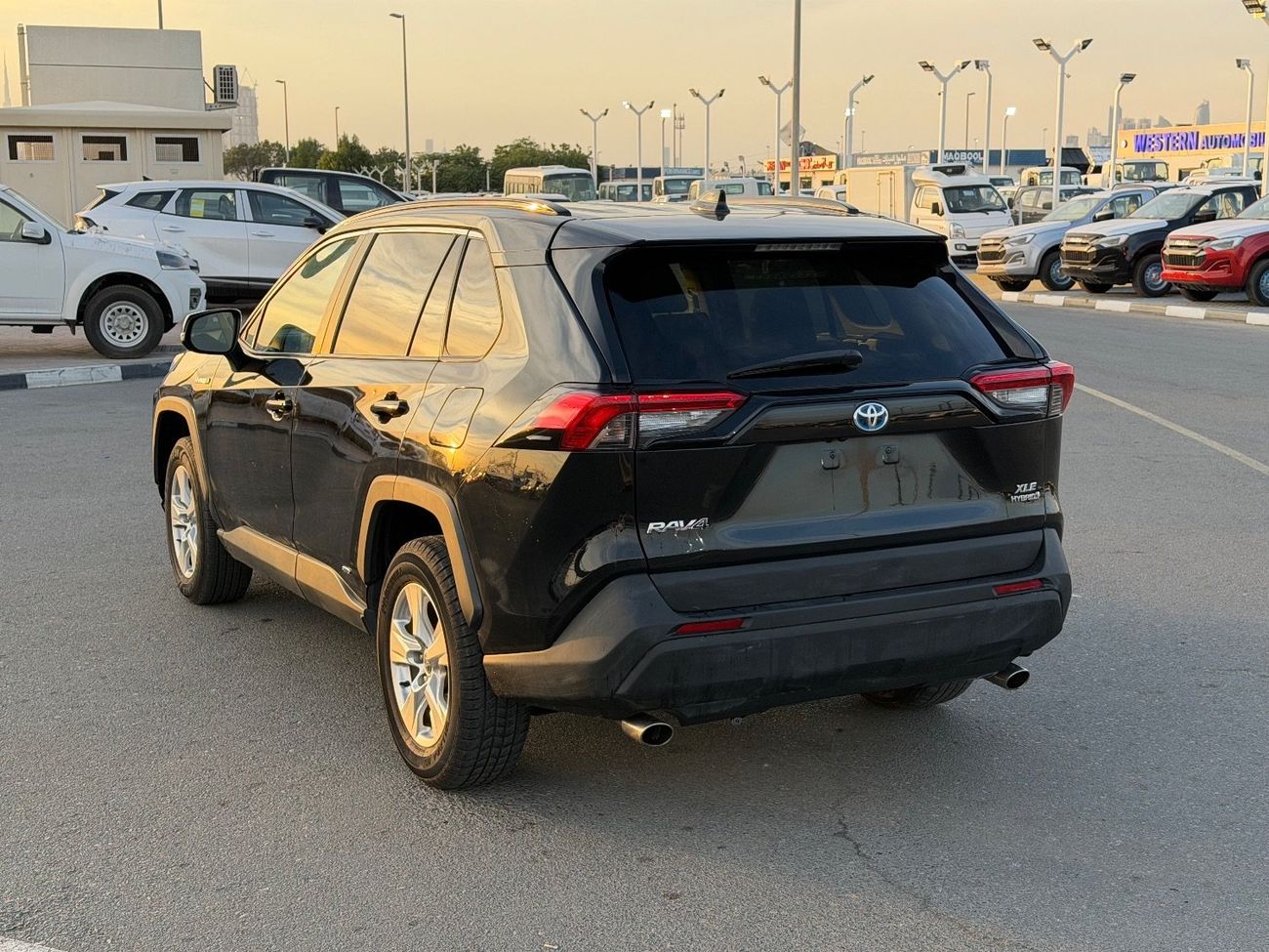 Toyota RAV4 XLE 2.5L 2021 TOYOTA RAV4 XLE HYBRID AWD IMPORTED FROM USA
