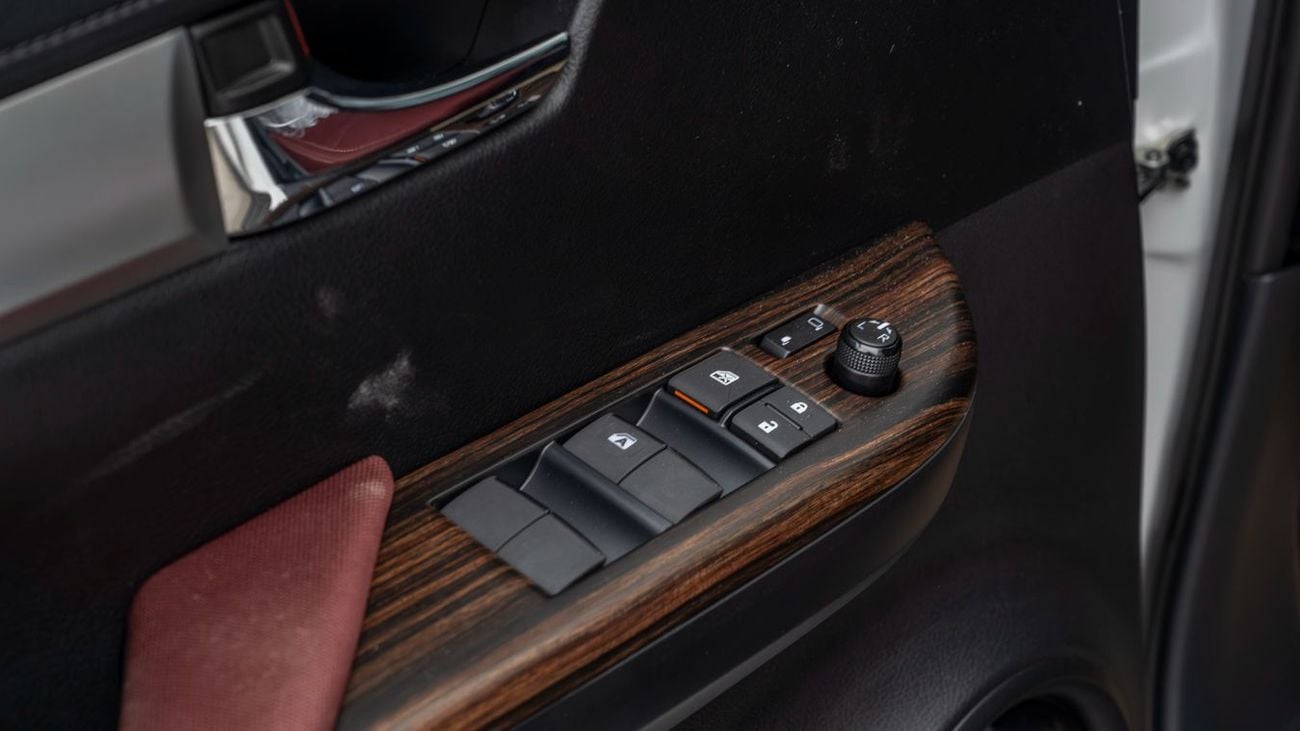 Toyota Hilux TOYOTA HILUX 2.8 HIGH -2026YM