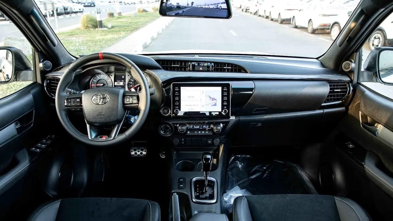 Toyota Hilux GR SPORT