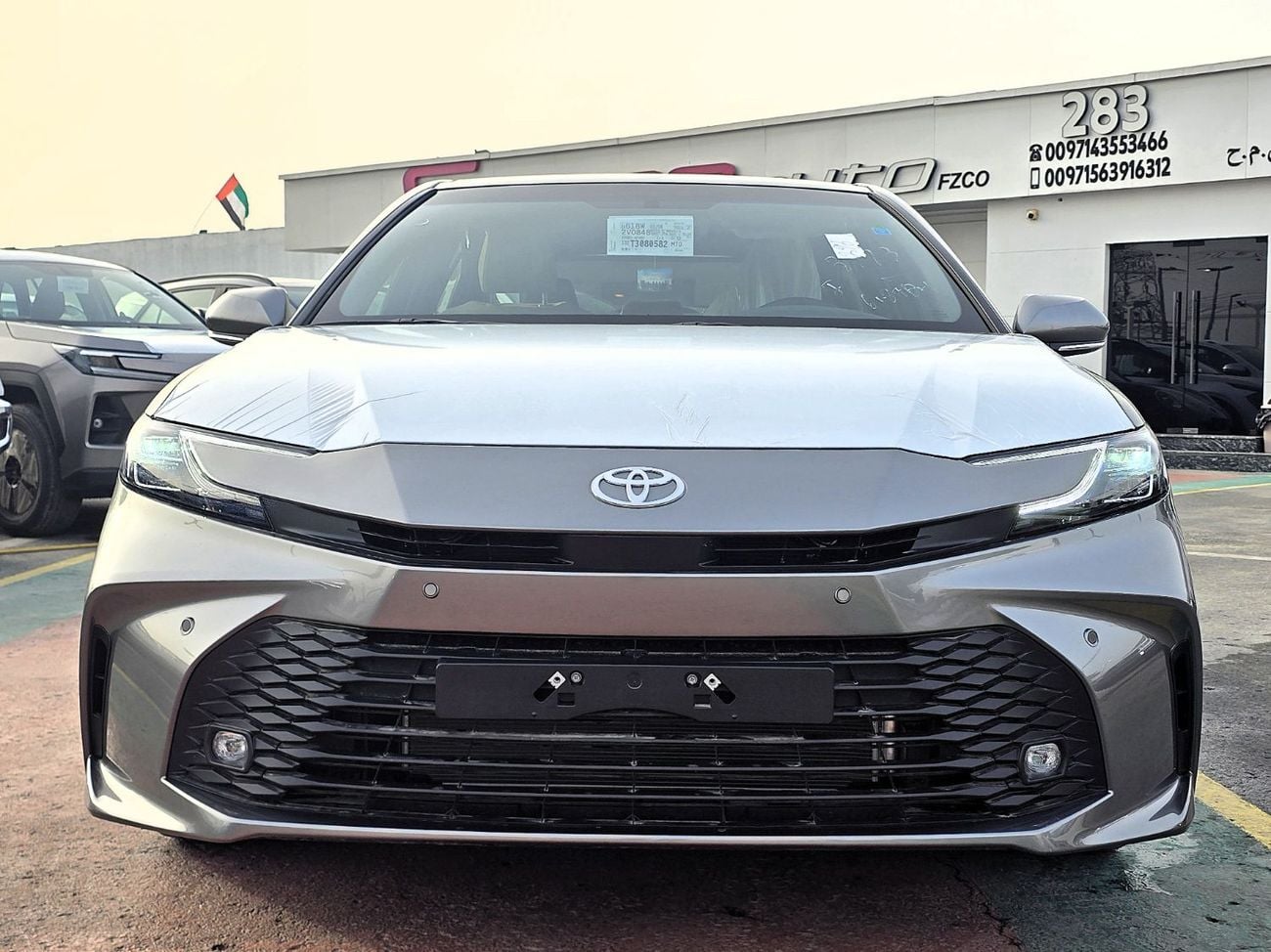 Toyota Camry Toyota Camry LE 2.5L Hybrid A/T FWD Sedan GCC Silver color 2026 model