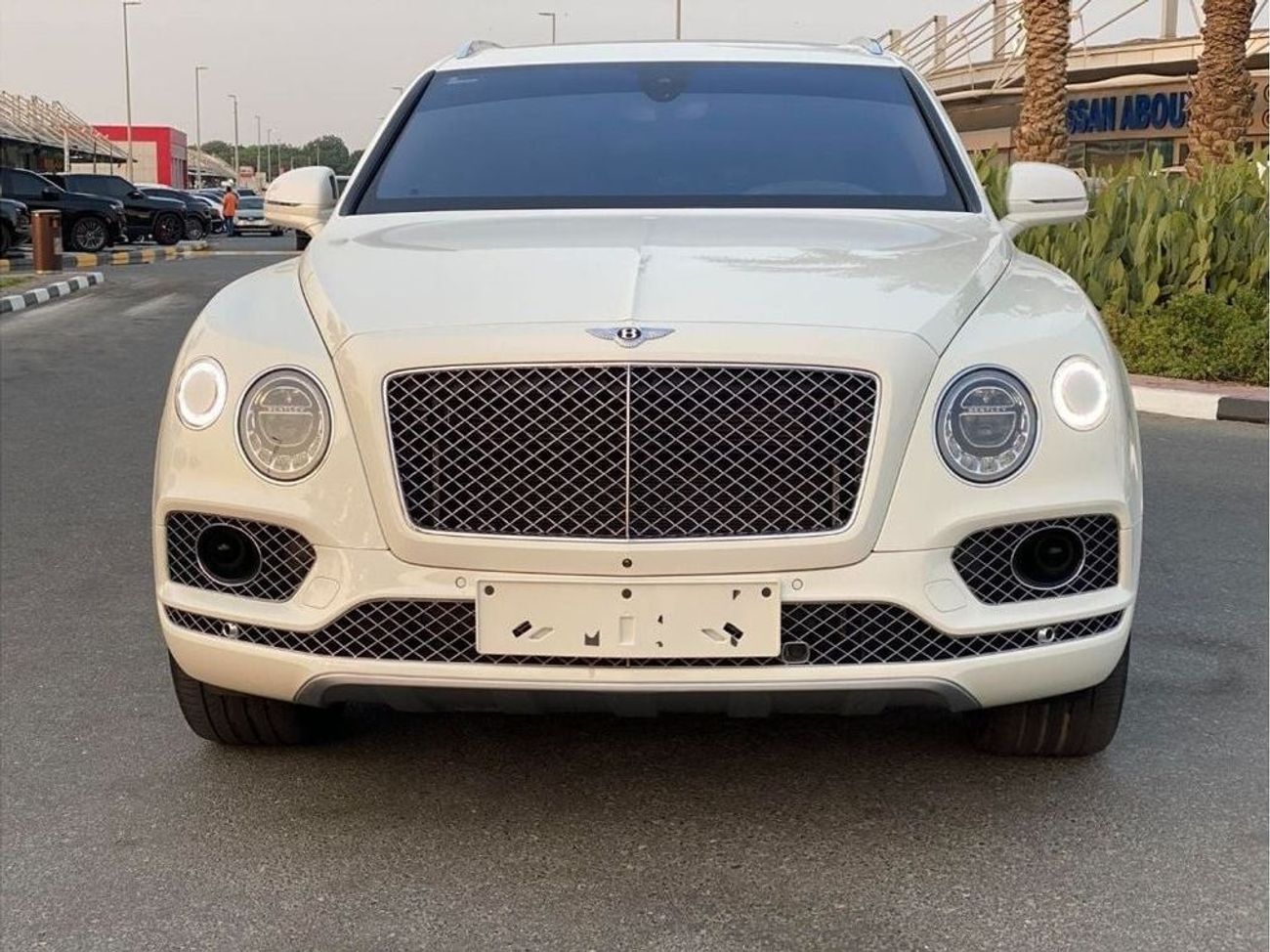 Bentley Bentayga Std GCC SPEC NEAT AND CLEAN