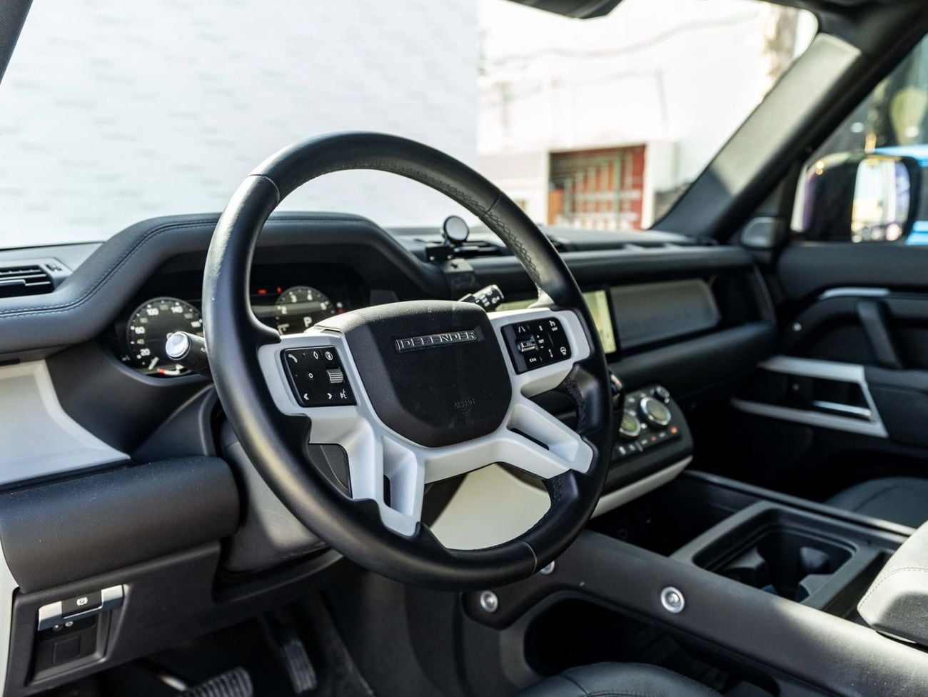 Land Rover Defender 110