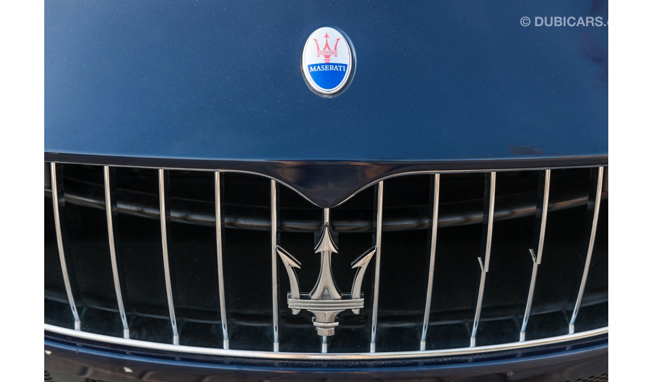 Maserati Quattroporte S V8