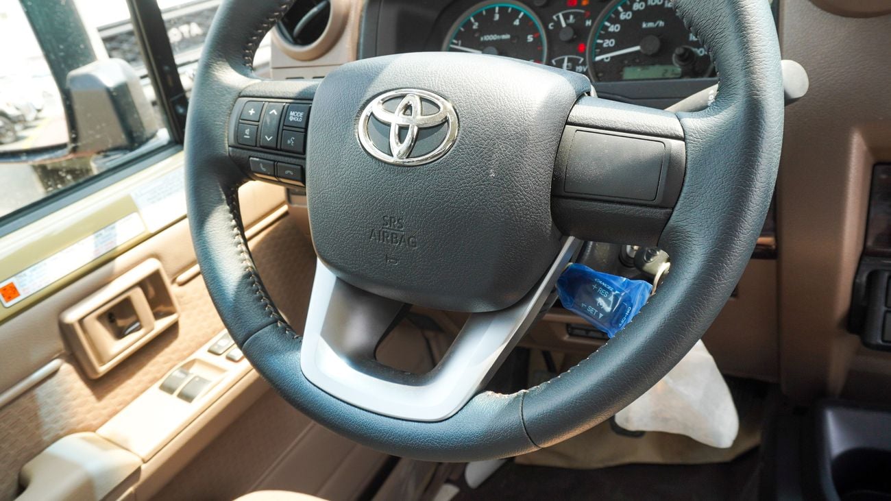 Toyota Land Cruiser Pick Up LX 2.8L Diesel Single Cabin M/T