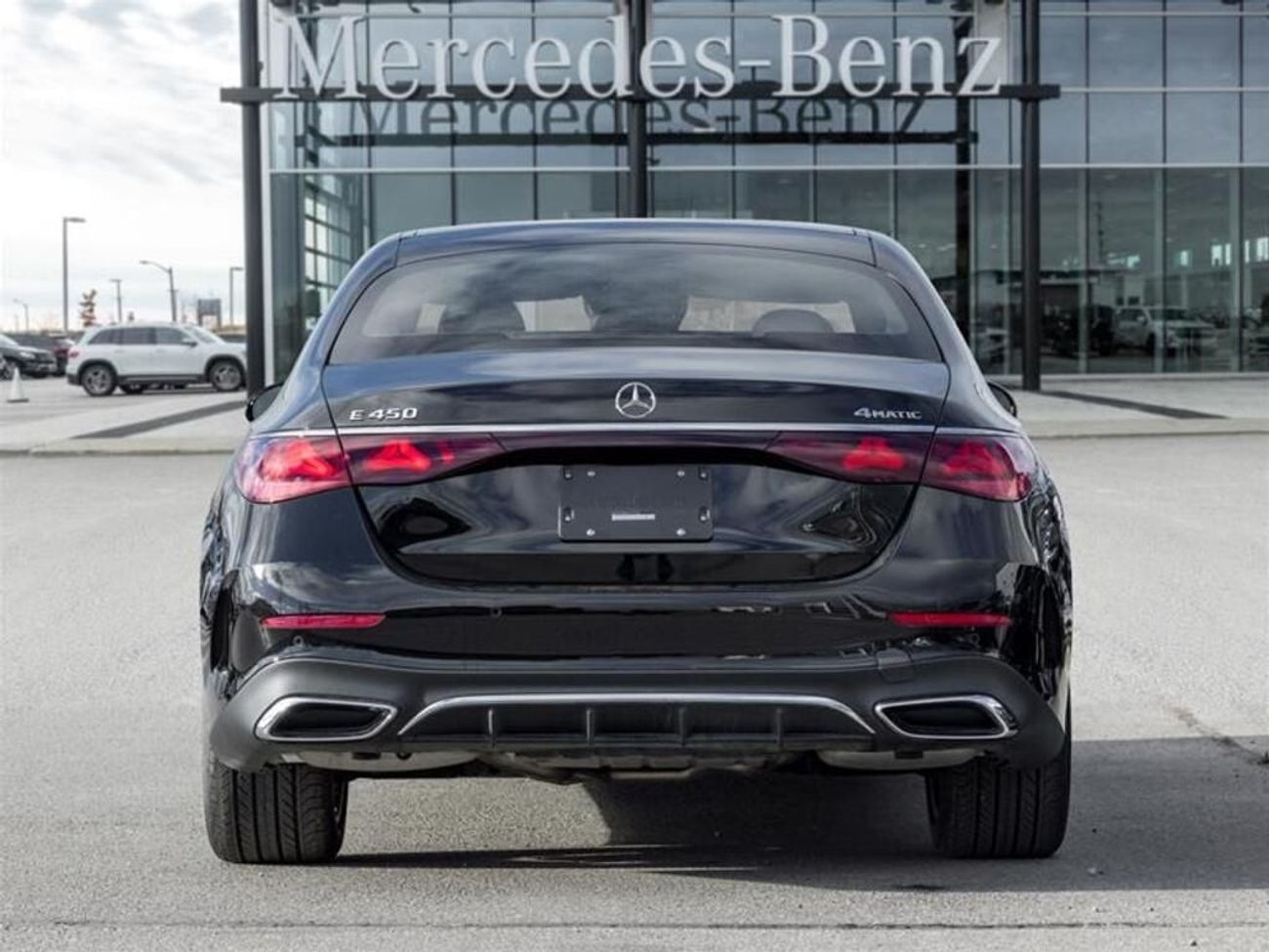 Mercedes-Benz E 450 4MATIC Sedan Brand New *Export price*