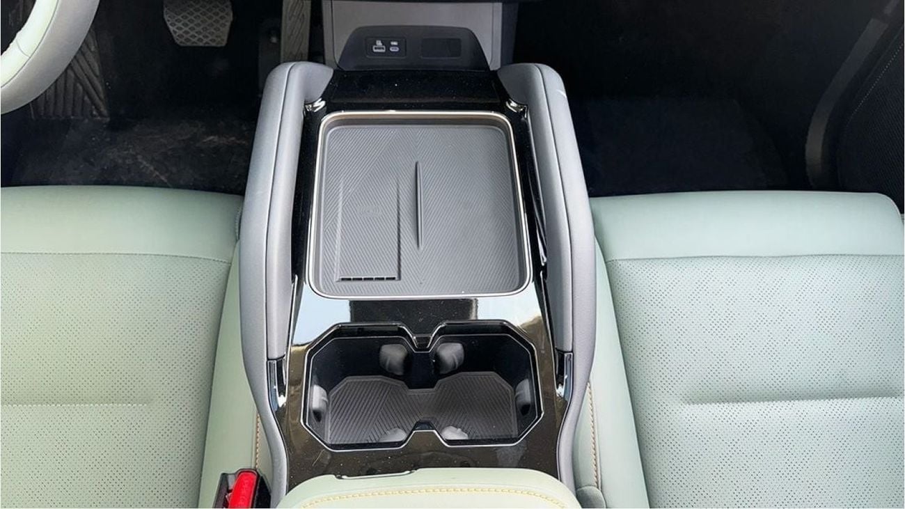 Chery EQ3 CHERY AIQAR EQ3 ELECTRIC CAR(4x2) (89,000AED,EX) 2024YM