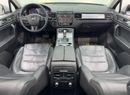Volkswagen Touareg R-Line 3.0L 4WD 2018 Volkswagen Touareg R-Line, Warranty, Full Service History, Excellent Condition,