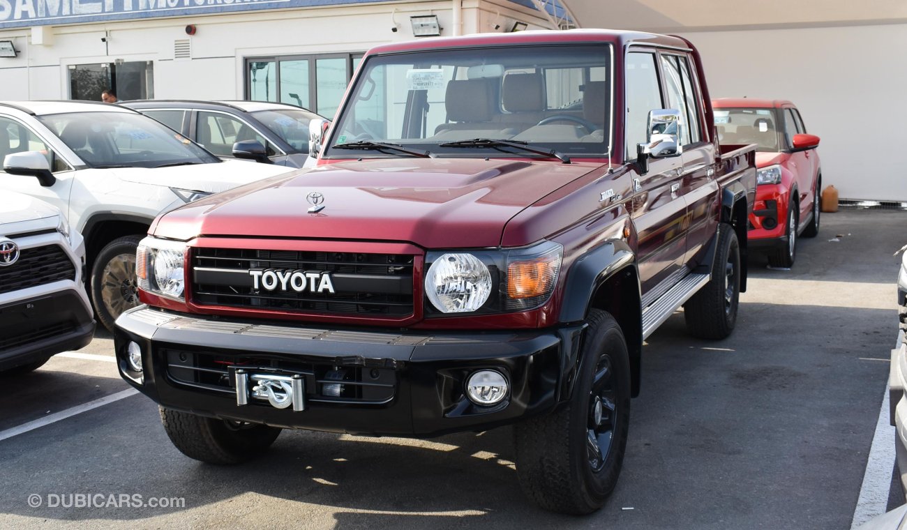 Toyota Land Cruiser Pick Up 4.0L V6 Petrol Double Cabin M/T