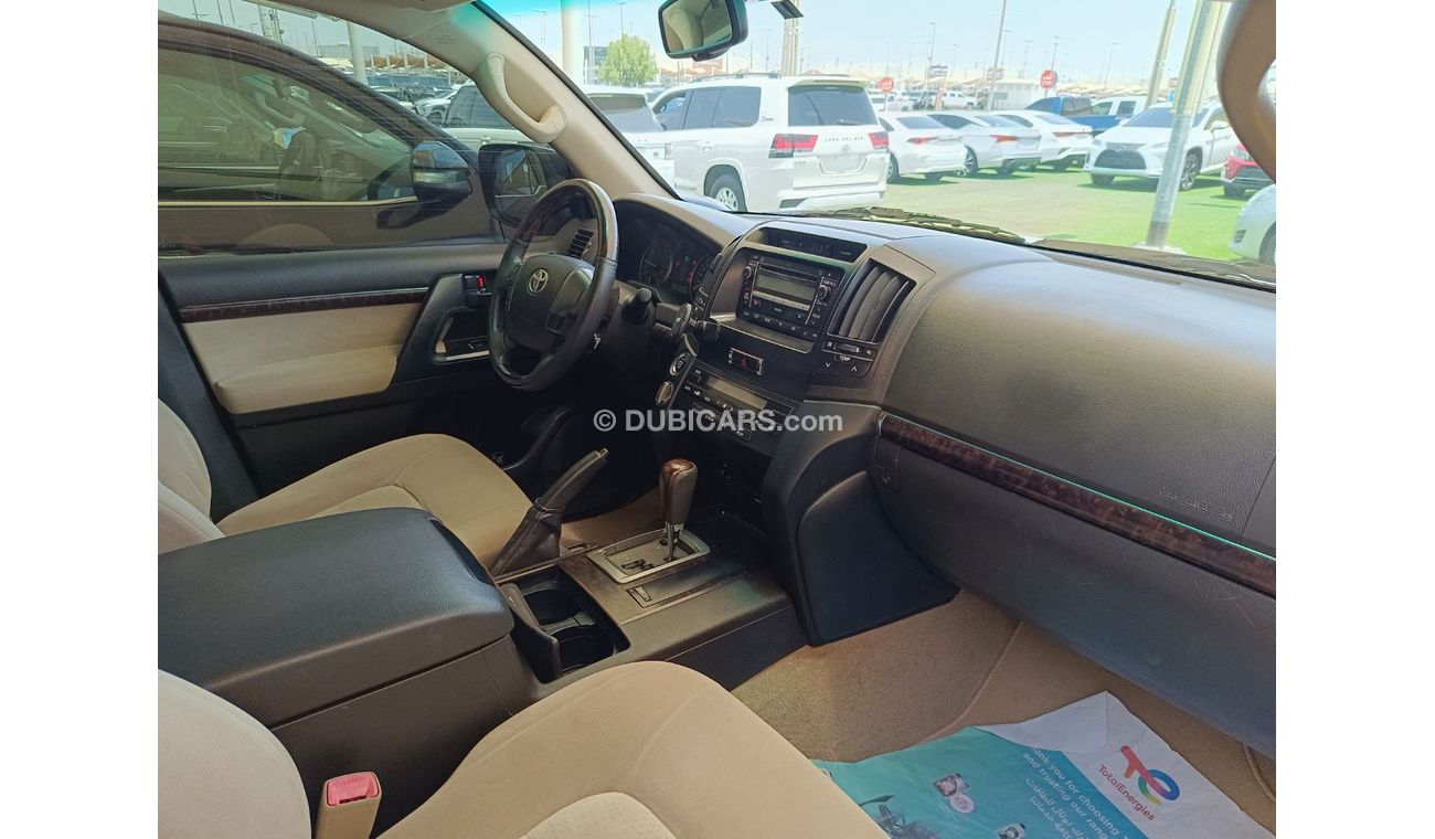 تويوتا لاند كروزر car in excellent condition with no accidents