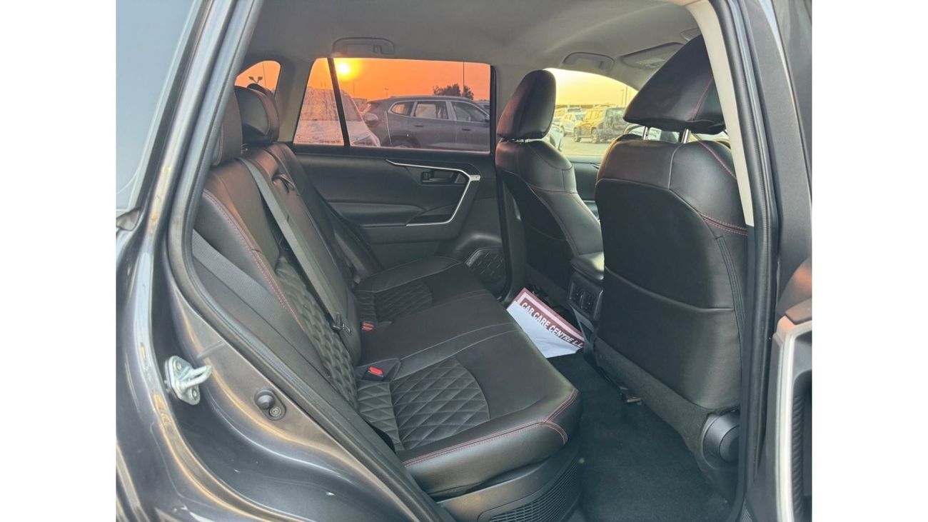 تويوتا راف ٤ 2021 LE HYBRID LOW MILES US SPEC