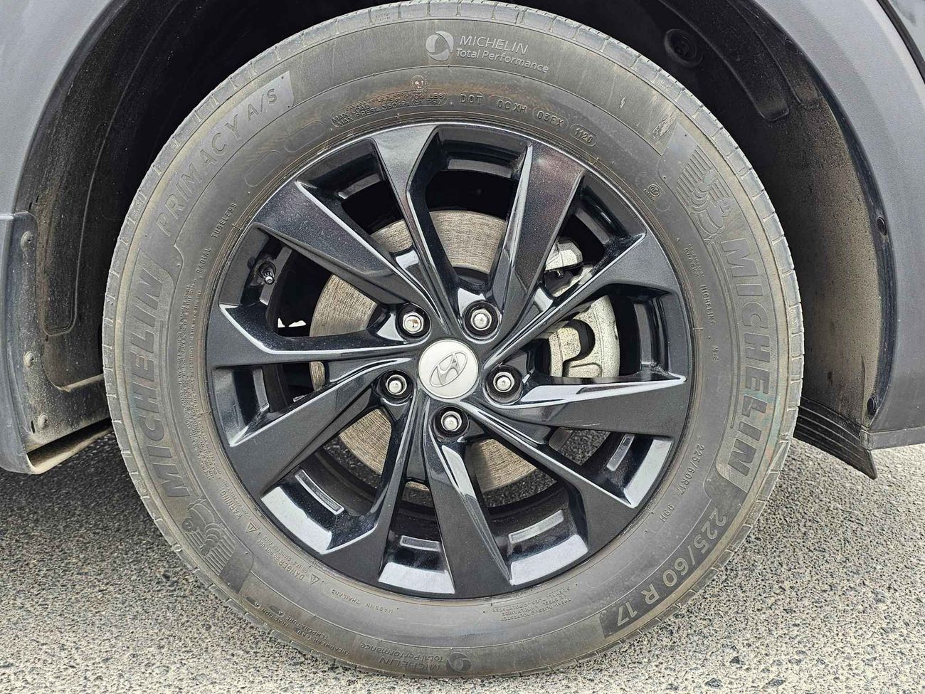 هيونداي توسون LIMITED // V4 // 700 AED MONTHLY //  LEATHER SEATS // PUSH START (LOT # 11312)